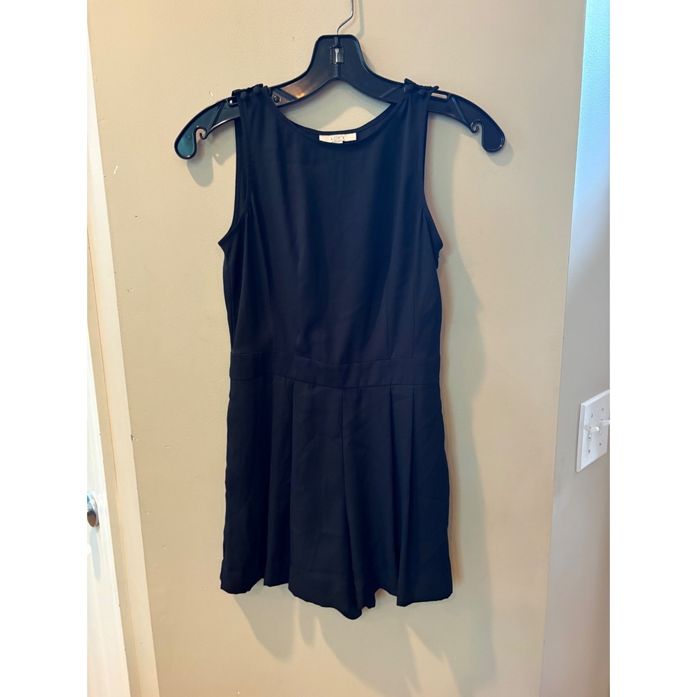 LOFT Petites Black Sleeveless Pleated Romper Size 00P Shoulder Button Detail